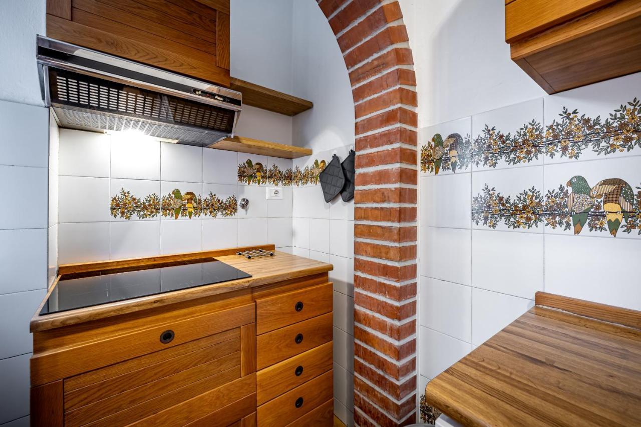 Yid Comfortable With Lift Флоренция Экстерьер фото